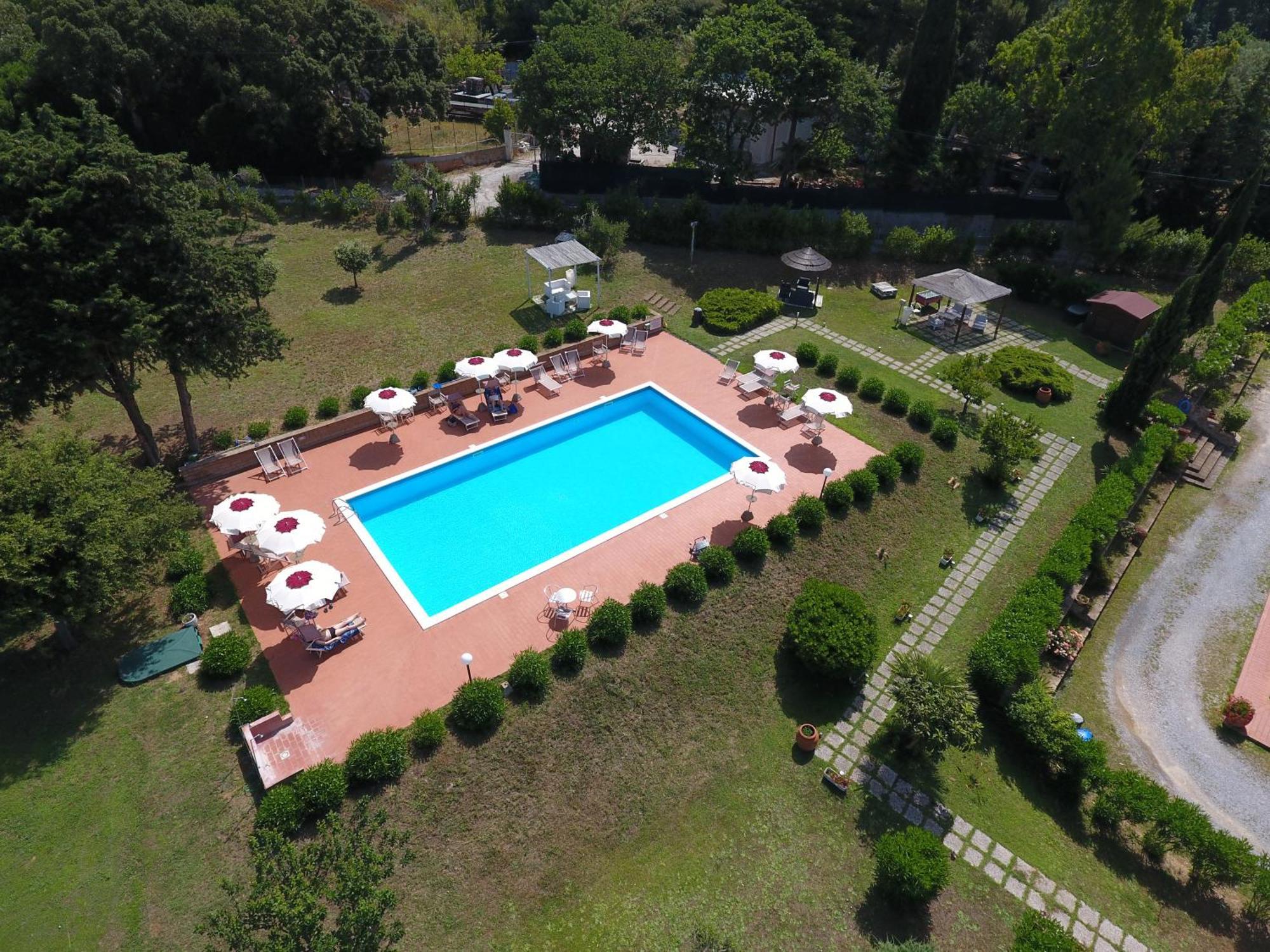 Residence La Casaccia Venturina Terme Exterior foto