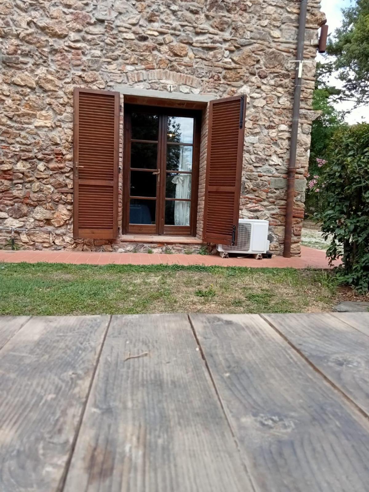 Residence La Casaccia Venturina Terme Exterior foto